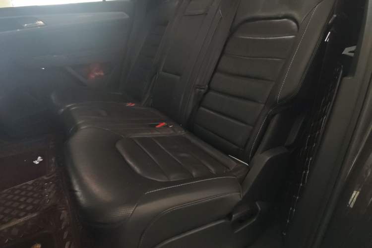 Used Volkswagen Teramont 2017 330TSI Two-Wheel-Drive Luxury Edition Left Rear Seat