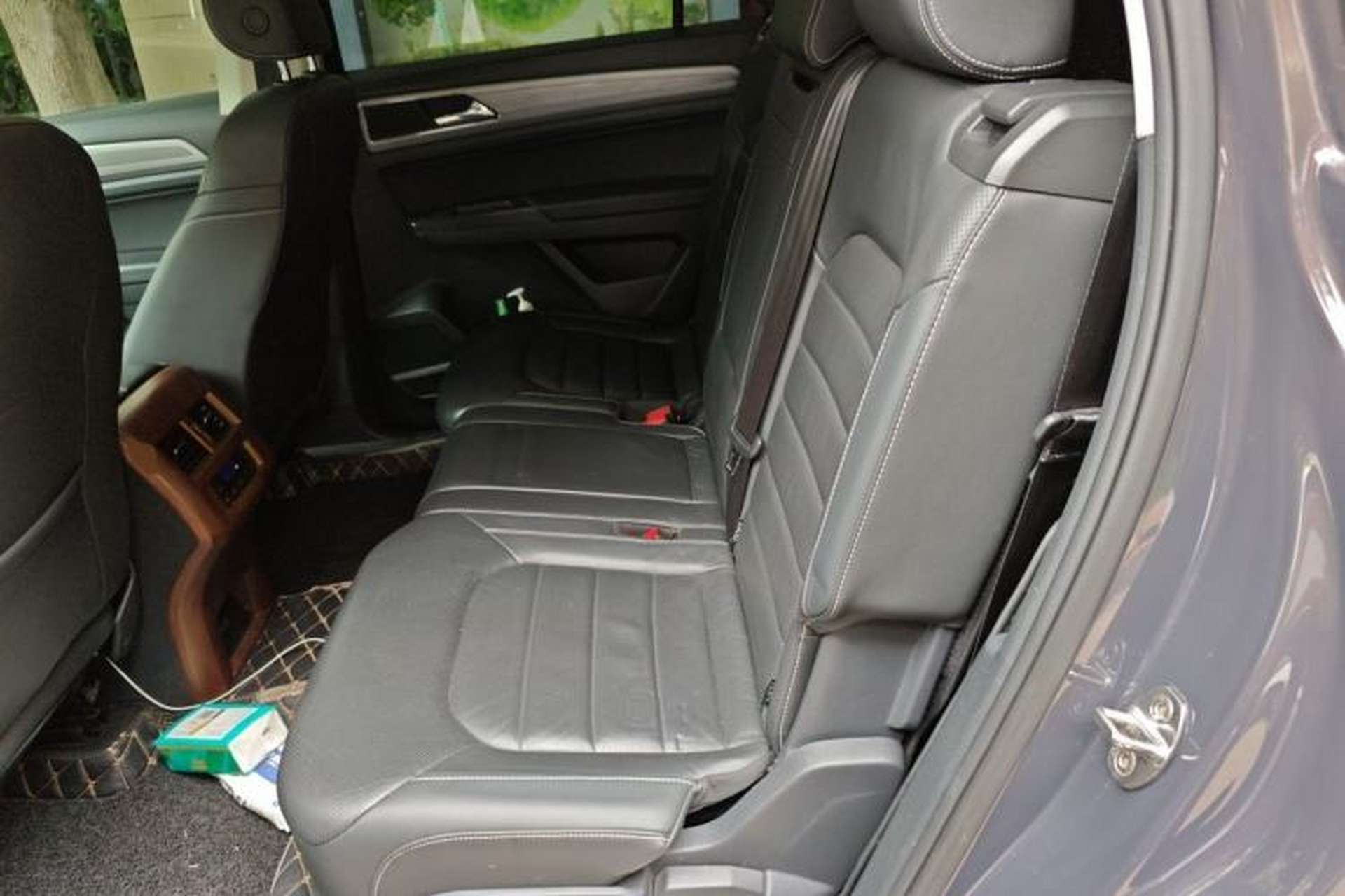 Used Volkswagen Teramont 2017 330TSI Two-Wheel-Drive Luxury Edition Left Rear Seat