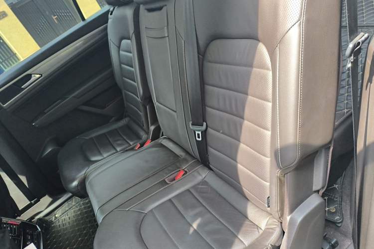 Used Volkswagen Teramont 2017 380TSI Four-Wheel Drive Luxury Edition Left Rear Seat