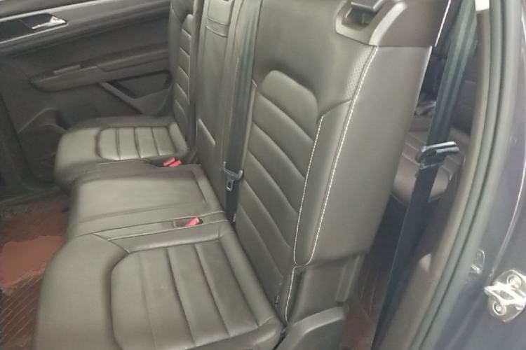 Used Volkswagen Teramont 2017 380TSI Four-Wheel Drive Luxury Edition Left Rear Seat