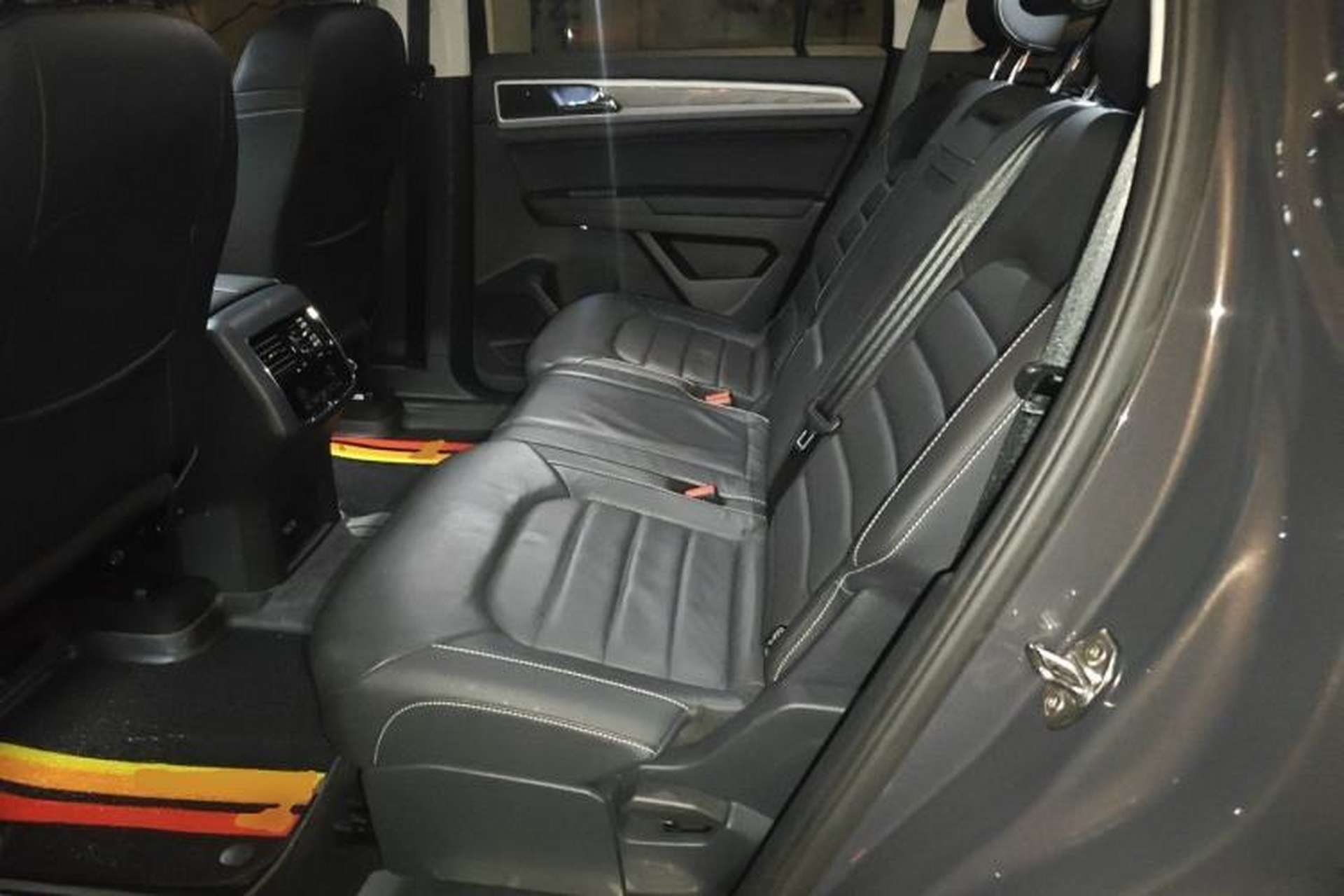 Used Volkswagen Teramont 2017 330TSI Two-Wheel-Drive Luxury Edition Left Rear Seat