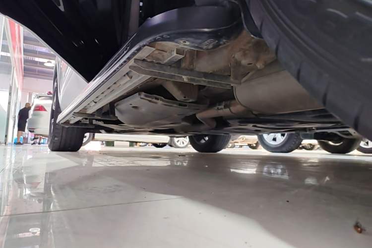 Used Volkswagen Teramont 2017 330TSI Two-Wheel-Drive Luxury Edition Left Side Sill