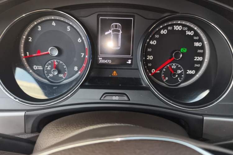 Used Volkswagen Teramont 2017 330TSI Two-Wheel-Drive Luxury Edition Odometer Close Up