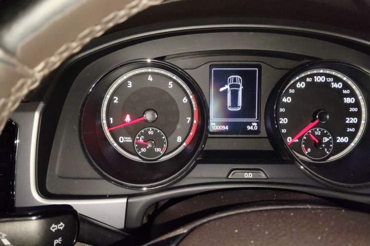 Used Volkswagen Teramont 2017 530 V6 Four-Wheel Drive Luxury Edition Odometer Close Up