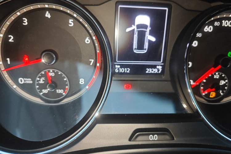 Used Volkswagen Teramont 2017 330TSI Two-Wheel-Drive Luxury Edition Odometer Close Up