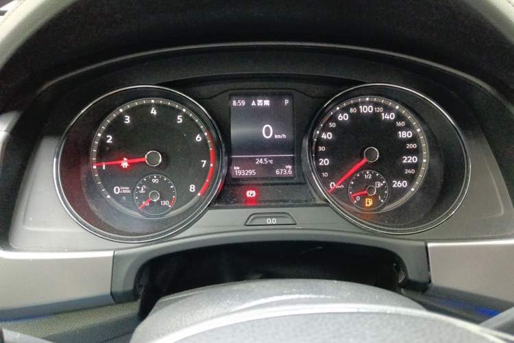 Used Volkswagen Teramont 2017 380TSI Four-Wheel Drive Luxury Edition Odometer Close Up