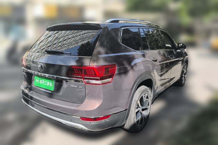 Used Volkswagen Teramont 2017 330TSI Two-Wheel-Drive Luxury Edition Rear Right 45 Deg