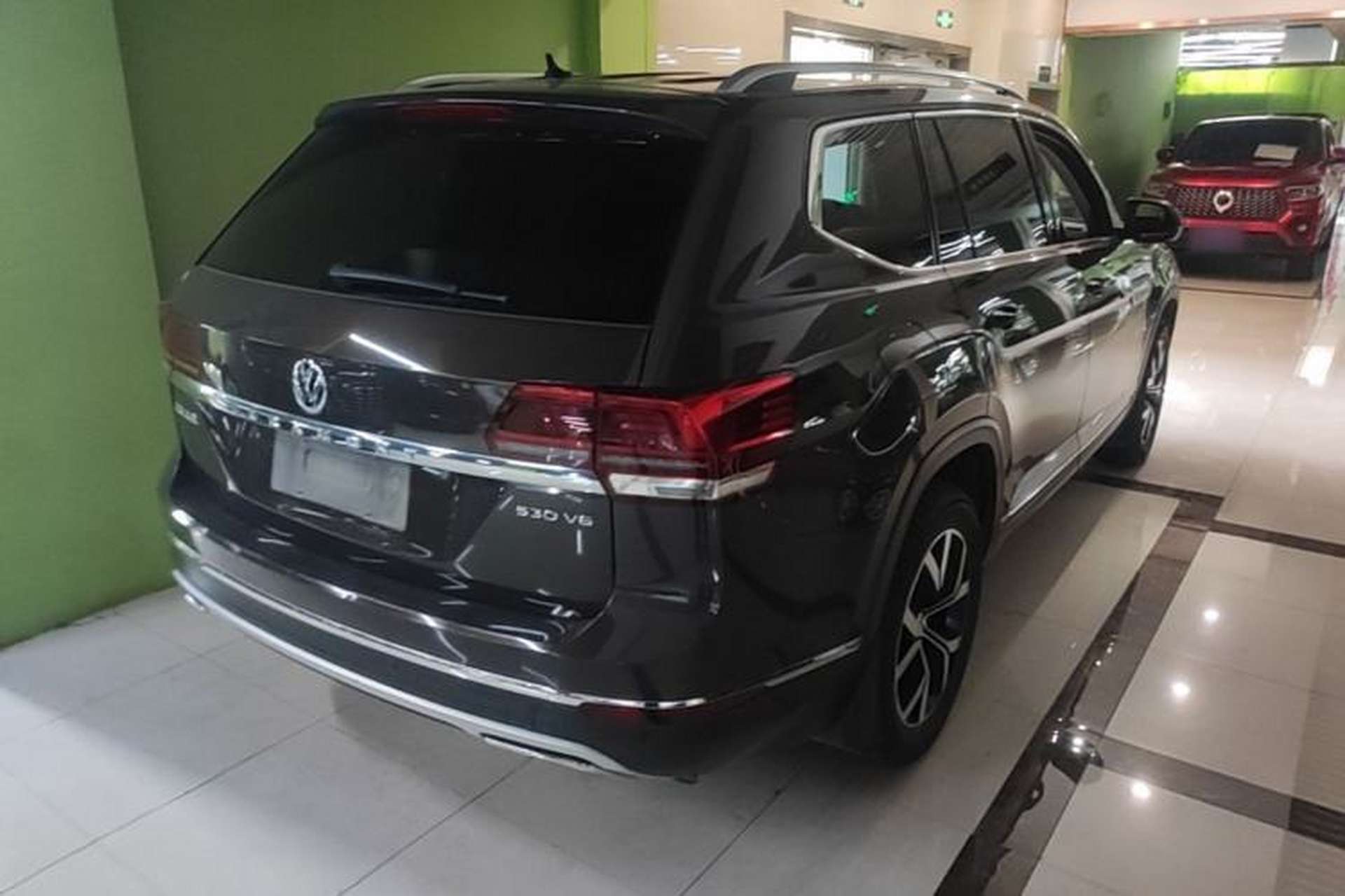 Used Volkswagen Teramont 2017 530 V6 Four-Wheel Drive Luxury Edition Rear Right 45 Deg