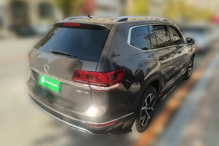 Used Volkswagen Teramont 2017 380TSI Four-Wheel Drive Luxury Edition Rear Right 45 Deg