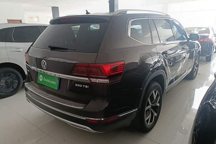 Used Volkswagen Teramont 2017 330TSI Two-Wheel-Drive Luxury Edition Rear Right 45 Deg