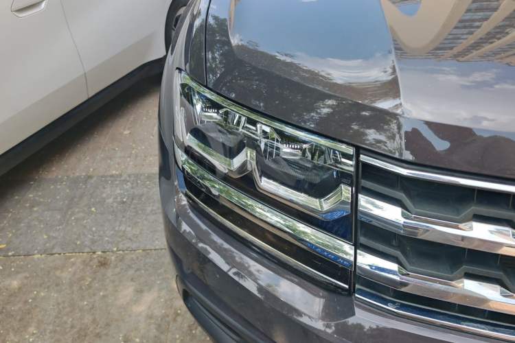 Used Volkswagen Teramont 2017 380TSI Four-Wheel Drive Comfort Edition Right Front Headlight