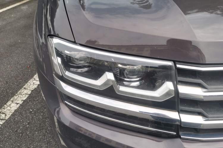 Used Volkswagen Teramont 2017 380TSI Four-Wheel Drive Luxury Edition Right Front Headlight