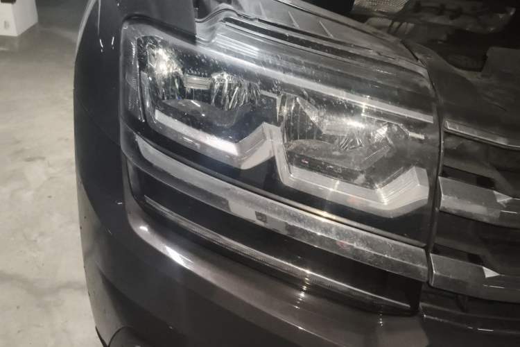 Used Volkswagen Teramont 2017 380TSI Four-Wheel Drive Luxury Edition Right Front Headlight