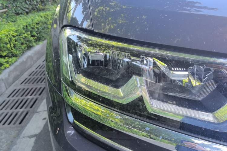 Used Volkswagen Teramont 2017 380TSI Four-Wheel Drive Luxury Edition Right Front Headlight