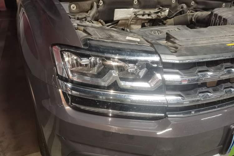 Used Volkswagen Teramont 2017 380TSI Four-Wheel Drive Luxury Edition Right Front Headlight