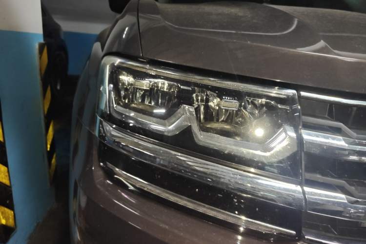 Used Volkswagen Teramont 2017 380TSI Four-Wheel Drive Comfort Edition Right Front Headlight