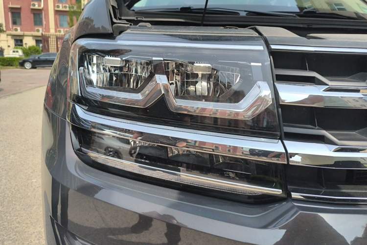 Used Volkswagen Teramont 2017 380TSI Four-Wheel Drive Luxury Edition Right Front Headlight