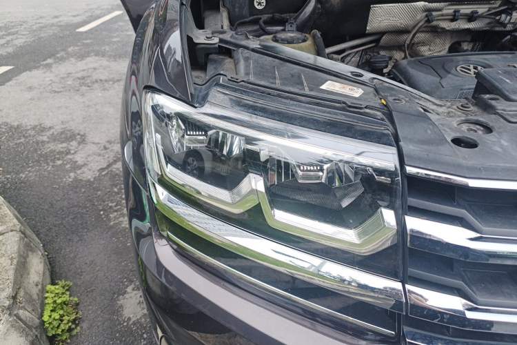 Used Volkswagen Teramont 2017 380TSI Four-Wheel Drive Luxury Edition Right Front Headlight