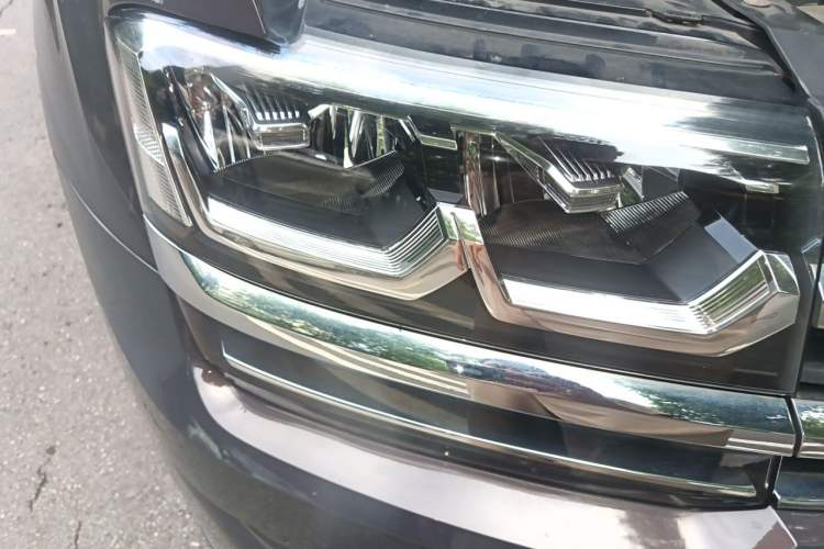 Used Volkswagen Teramont 2017 380TSI Four-Wheel Drive Luxury Edition Right Front Headlight
