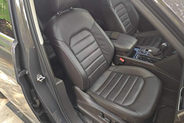 Used Volkswagen Teramont 2017 380TSI Four-Wheel Drive Luxury Edition Right Front Seat