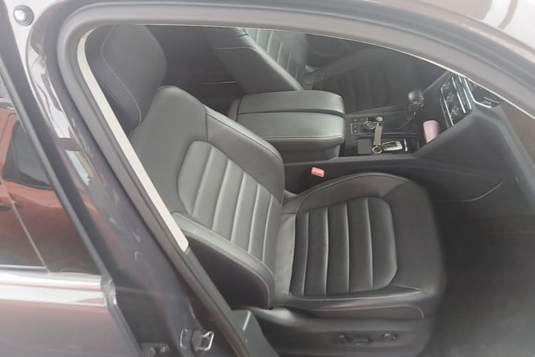 Used Volkswagen Teramont 2017 530 V6 Four-Wheel Drive Flagship Edition Right Front Seat