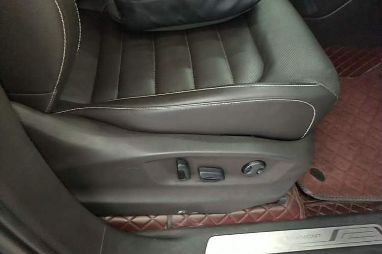 Used Volkswagen Teramont 2017 380TSI Four-Wheel Drive Luxury Edition Right Front Seat