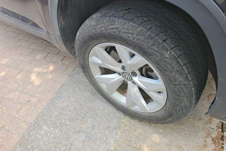 Used Volkswagen Teramont 2017 380TSI Four-Wheel Drive Comfort Edition Right Front Wheel Hub
