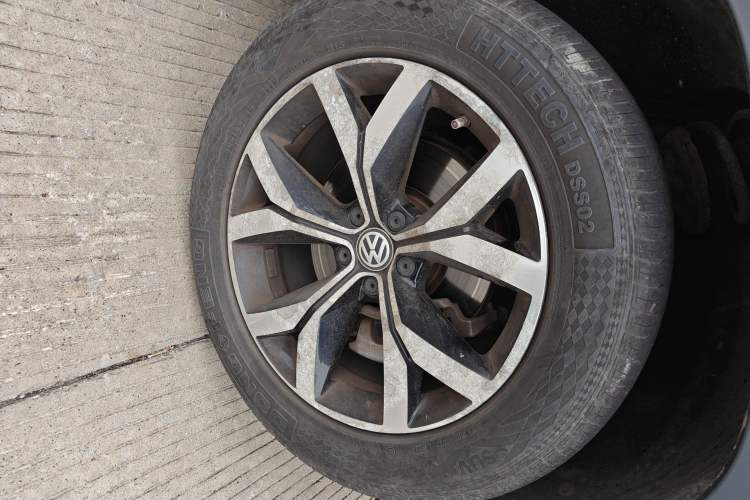 Used Volkswagen Teramont 2017 380TSI Four-Wheel Drive Luxury Edition Right Front Wheel Hub