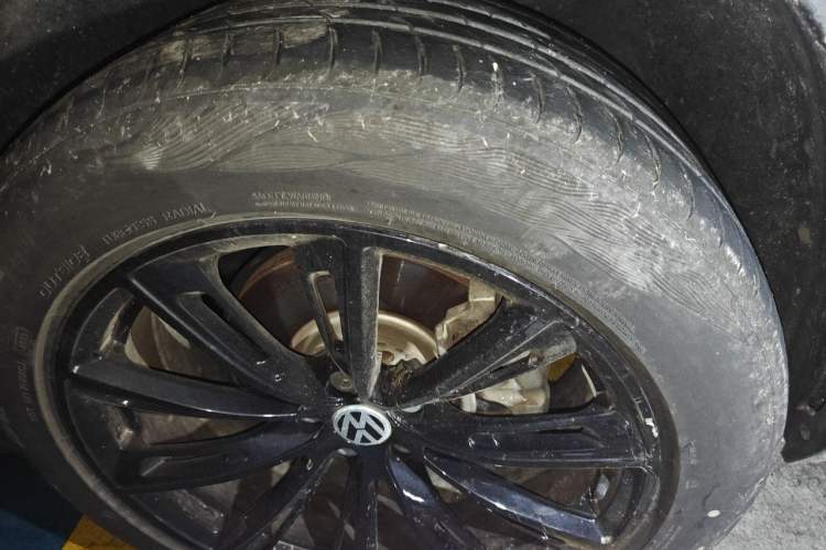 Used Volkswagen Teramont 2017 380TSI Four-Wheel Drive Comfort Edition Right Front Wheel Hub