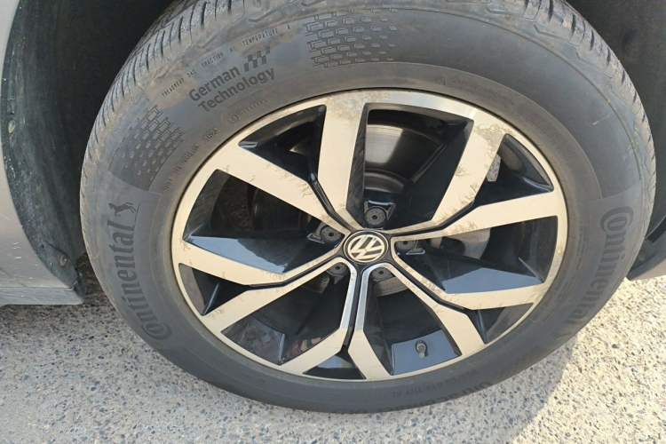 Used Volkswagen Teramont 2017 380TSI Four-Wheel Drive Luxury Edition Right Front Wheel Hub