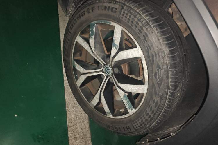 Used Volkswagen Teramont 2017 380TSI Four-Wheel Drive Luxury Edition Right Front Wheel Hub