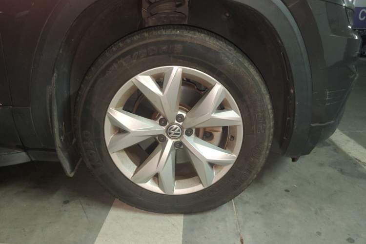 Used Volkswagen Teramont 2017 380TSI Four-Wheel Drive Comfort Edition Right Front Wheel Hub