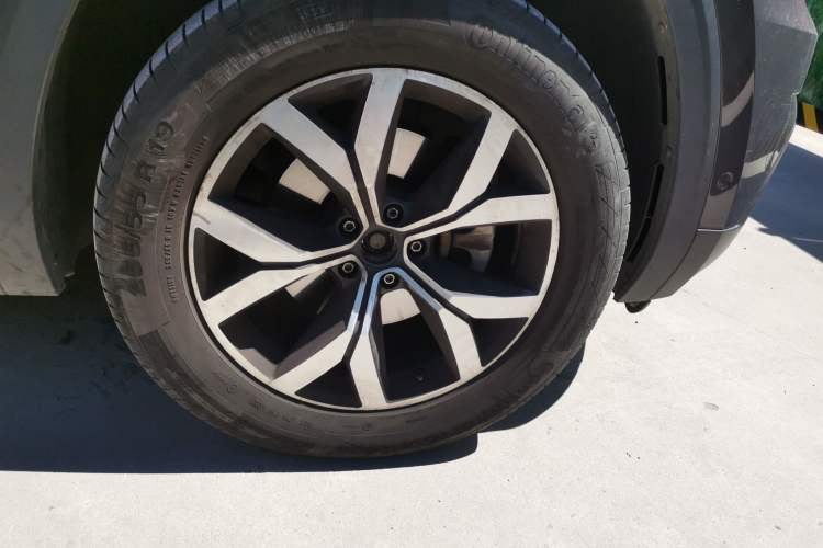 Used Volkswagen Teramont 2017 380TSI Four-Wheel Drive Luxury Edition Right Front Wheel Hub