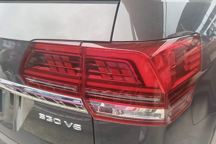 Used Volkswagen Teramont 2017 530 V6 Four-Wheel Drive Flagship Edition Right Rear Taillight