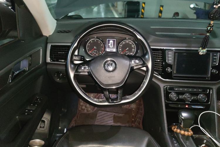 Used Volkswagen Teramont 2017 330TSI Two-Wheel-Drive Luxury Edition Steering Wheel