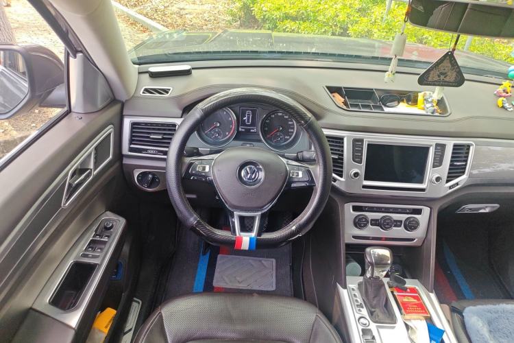 Used Volkswagen Teramont 2017 330TSI Two-Wheel-Drive Luxury Edition Steering Wheel