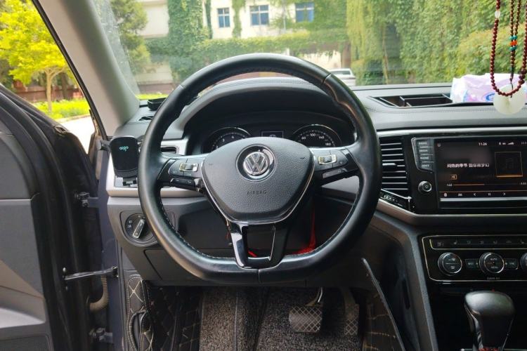 Used Volkswagen Teramont 2017 330TSI Two-Wheel-Drive Luxury Edition Steering Wheel