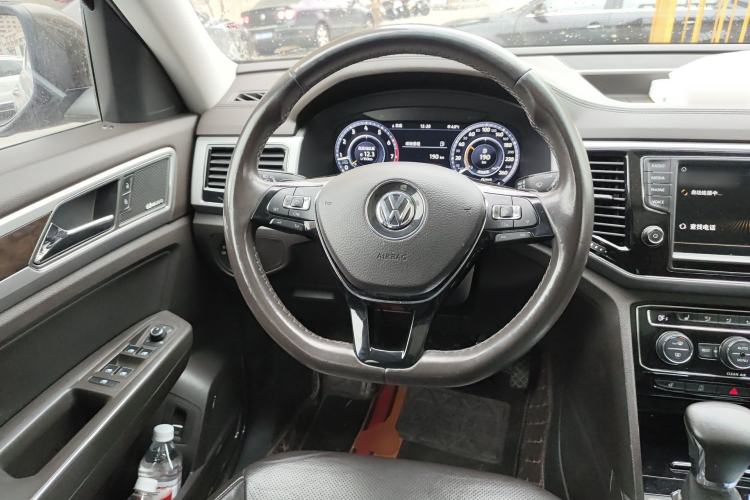 Used Volkswagen Teramont 2017 330TSI Two-Wheel-Drive Luxury Edition Steering Wheel