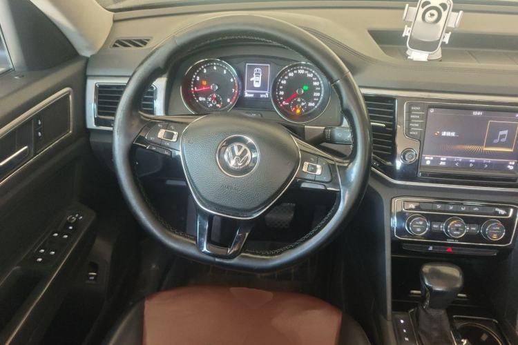 Used Volkswagen Teramont 2017 330TSI Two-Wheel-Drive Comfort Edition Steering Wheel