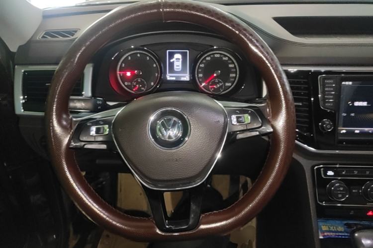 Used Volkswagen Teramont 2017 530 V6 Four-Wheel Drive Luxury Edition Steering Wheel