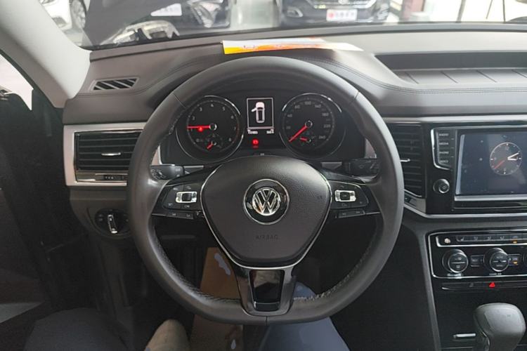 Used Volkswagen Teramont 2017 330TSI Two-Wheel-Drive Luxury Edition Steering Wheel