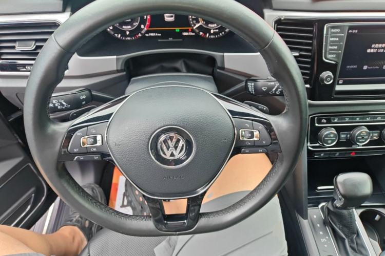 Used Volkswagen Teramont 2017 530 V6 Four-Wheel Drive Supreme Flagship Edition Steering Wheel