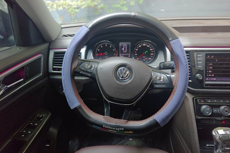 Used Volkswagen Teramont 2017 530 V6 Four-Wheel Drive Luxury Edition Steering Wheel