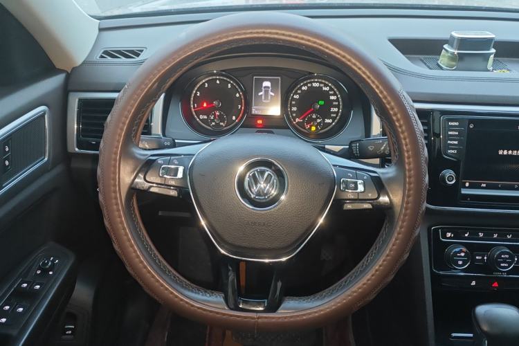 Used Volkswagen Teramont 2017 330TSI Two-Wheel-Drive Luxury Edition Steering Wheel