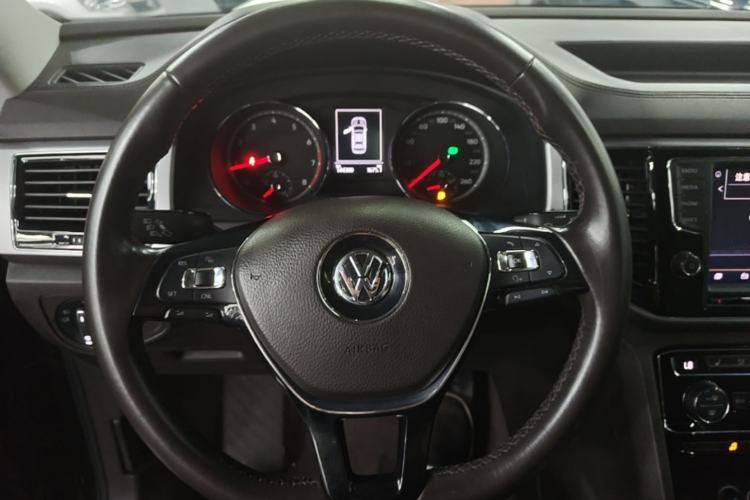 Used Volkswagen Teramont 2017 330TSI Two-Wheel-Drive Luxury Edition Steering Wheel