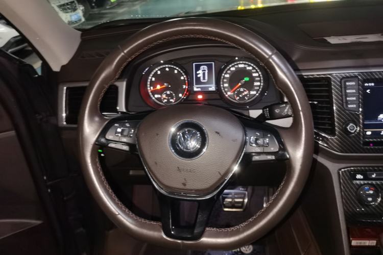 Used Volkswagen Teramont 2017 530 V6 Four-Wheel Drive Luxury Edition Steering Wheel