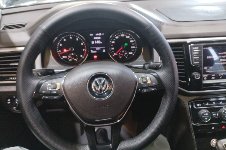 Used Volkswagen Teramont 2017 530 V6 Four-Wheel Drive Luxury Edition Steering Wheel