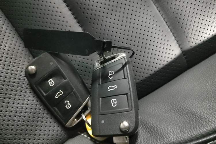 Used Volkswagen Teramont 2017 380TSI Four-Wheel Drive Luxury Edition Vehicle Key
