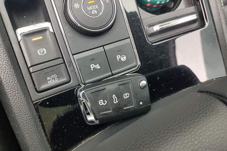 Used Volkswagen Teramont 2017 380TSI Four-Wheel Drive Luxury Edition Vehicle Key