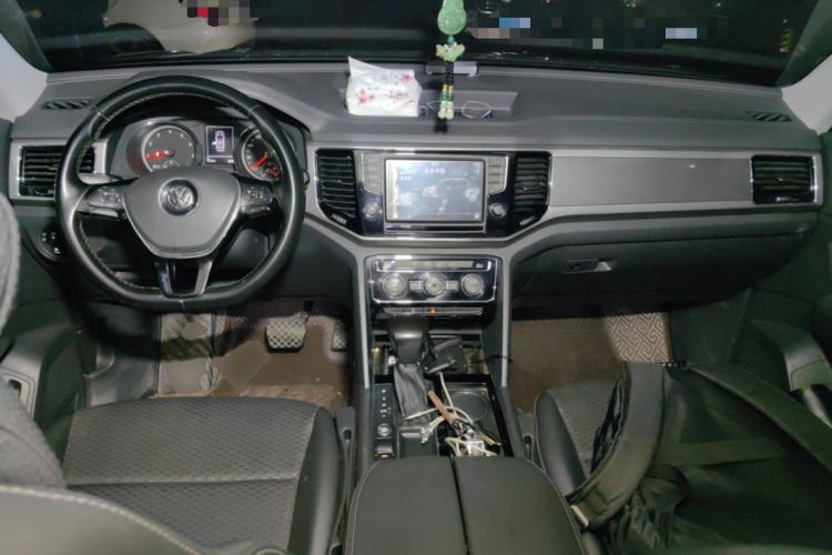 Used Volkswagen Teramont 2017 330TSI Two-Wheel-Drive Comfort Edition Center Console